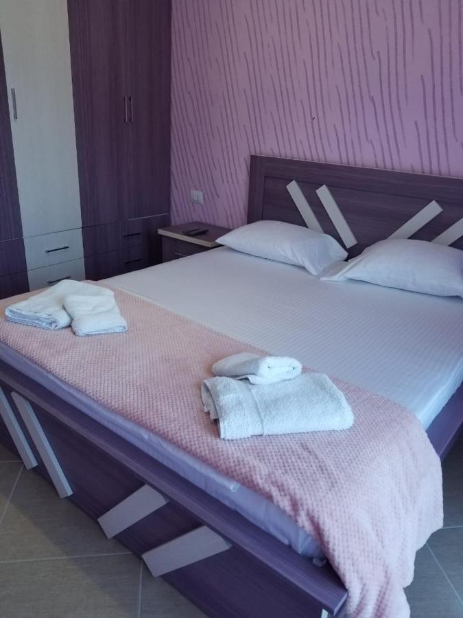 Brothers Lr Sarandë Exterior foto
