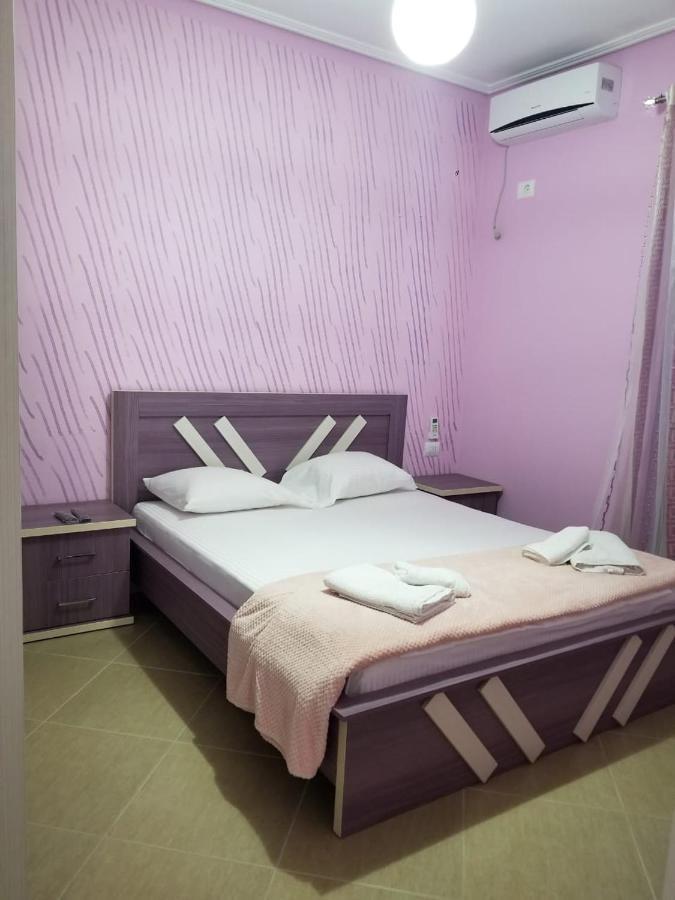 Brothers Lr Sarandë Exterior foto
